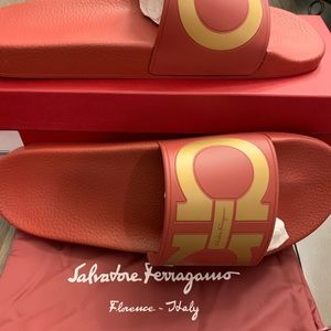 Authentic Men’s Salvatore Ferragamo Rubber Slides